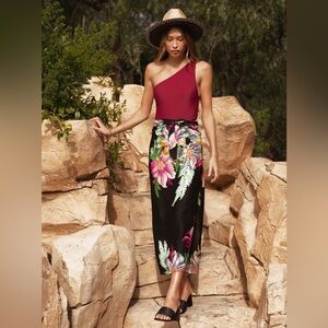 🌺 NWT! Walter Baker Multi -Way Floral Sarong Wrap Pareo Skirt